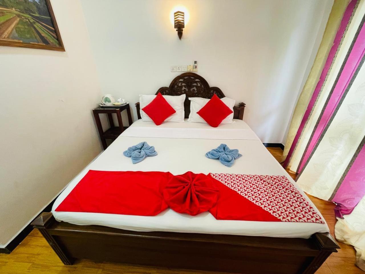 Awon Mirissa Hotell Rum bild