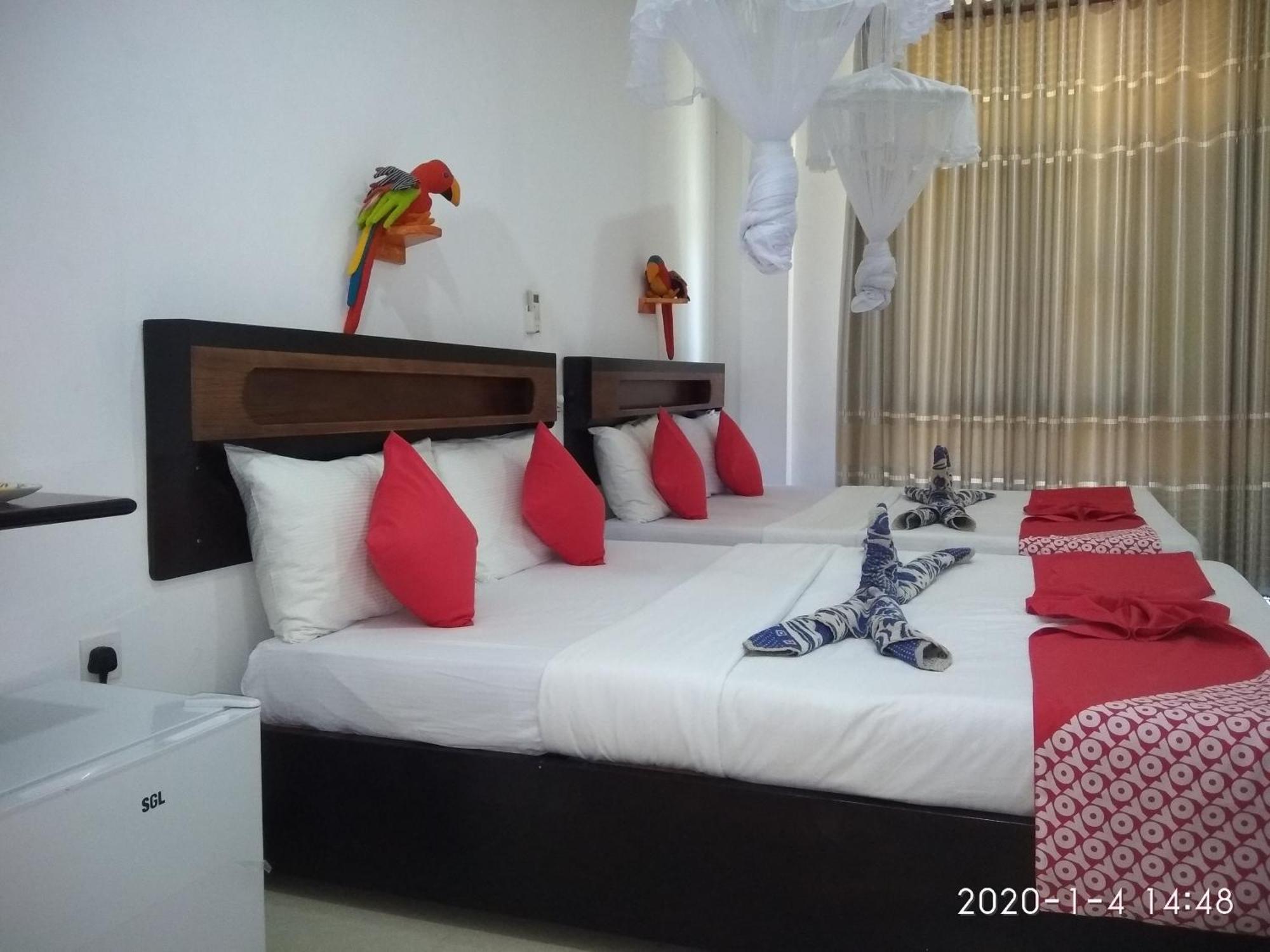 Awon Mirissa Hotell Exteriör bild