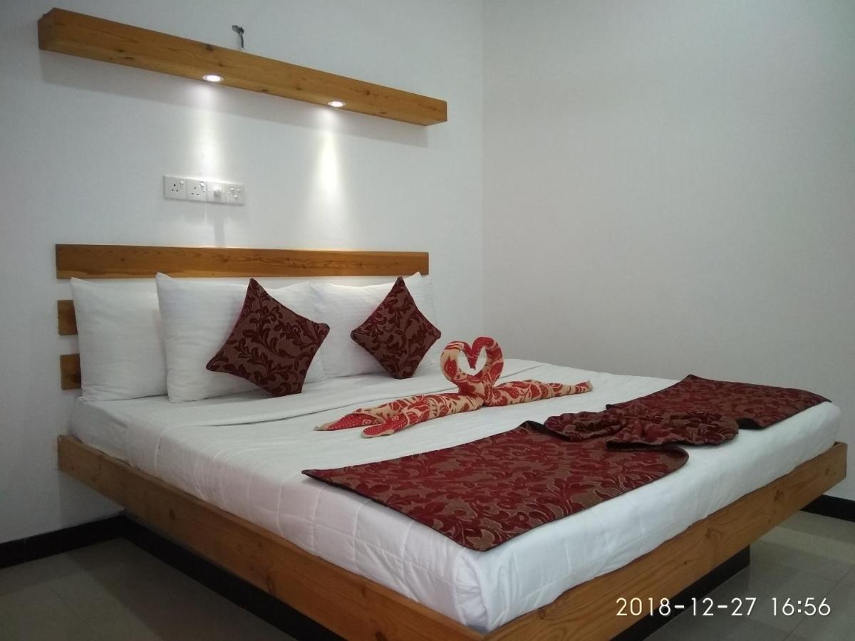 Awon Mirissa Hotell Exteriör bild